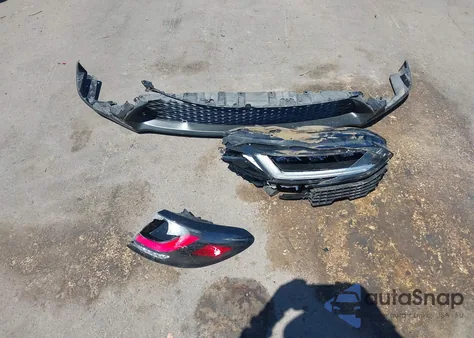 2023 Honda Hr-V 2Wd Lx z USA, uszkodzony, nr VIN 3CZRZ1H3XPM708243